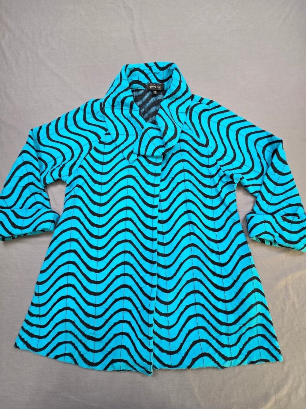 Yushi Blue & Black Wave Pattern Jacket Small Made In USA Art to Wear